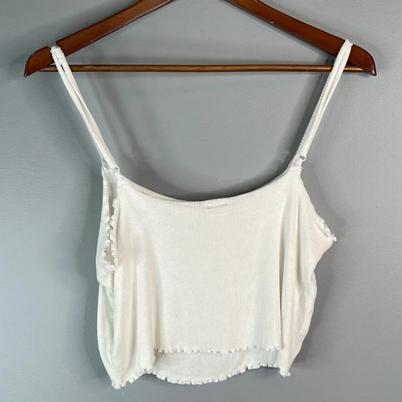 GARAGE Ribbed Crop Cami Top White Spaghetti Strap Lettuce Hem Baddie Size L - Picture 5 of 10